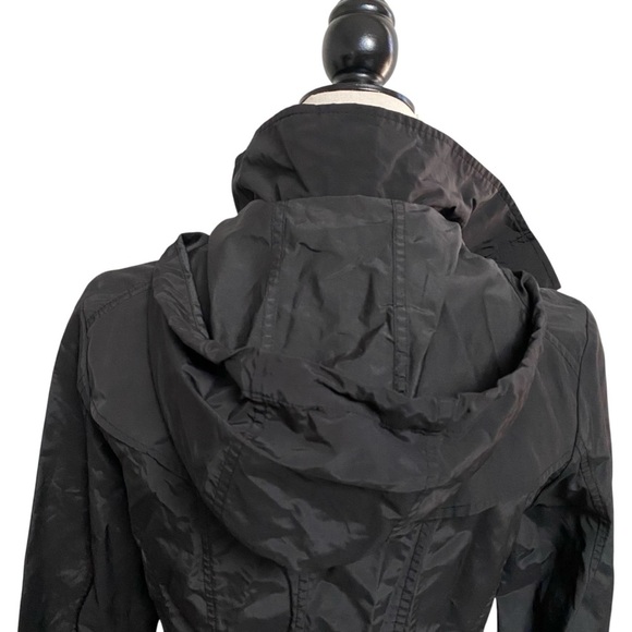 Cole Haan Signature Back Bow Packable Hooded Raincoat – Black XS - Picture 11 of 16